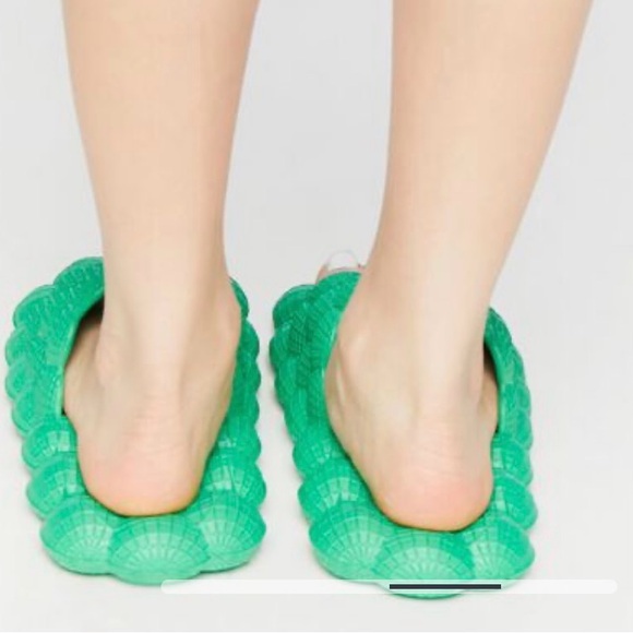 Women's Summer Textured Bubble Slides - Picture 4 of 6